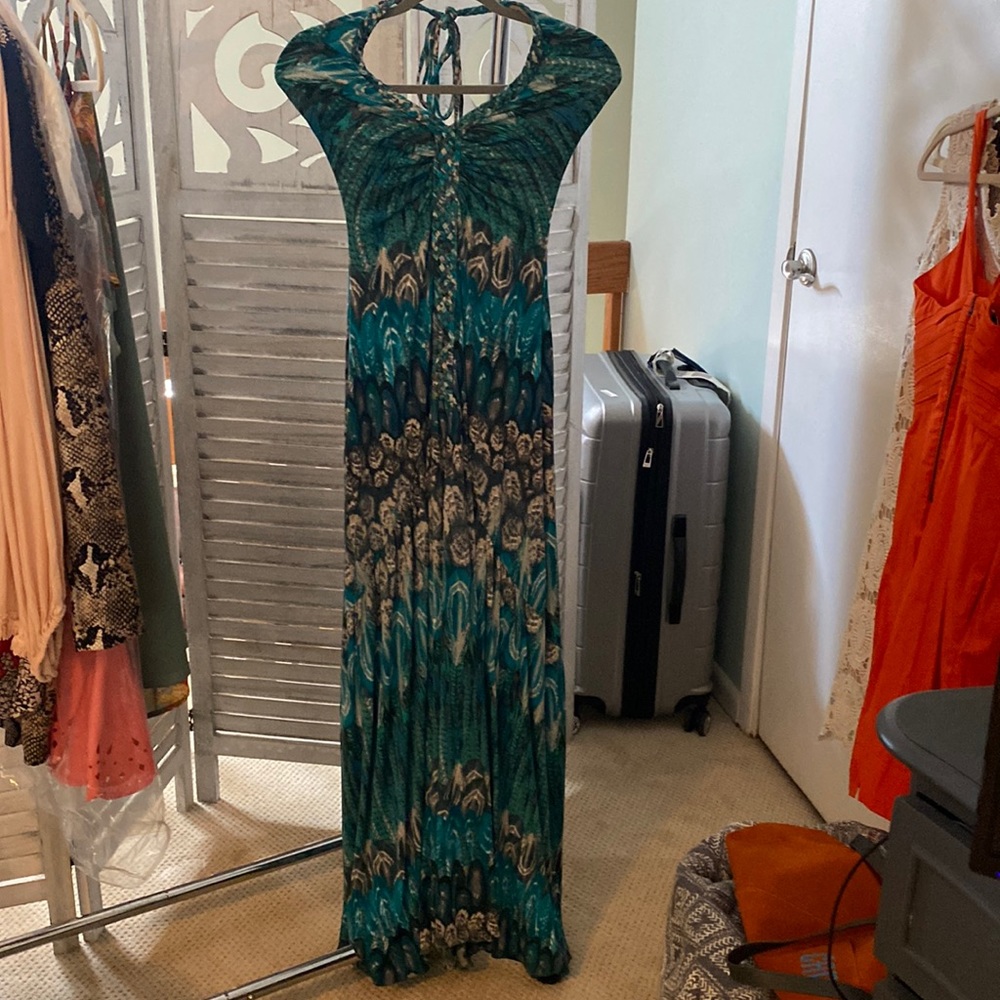 Halter mermaid maxi dress